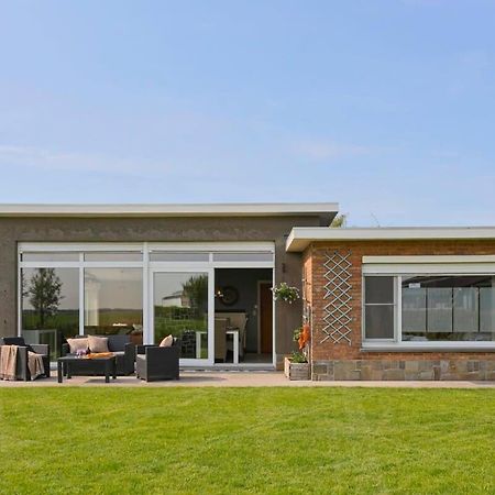 Villa Huswell - Bungalow With Garden At 5 Minutes From The Beach De Haan Exterior foto