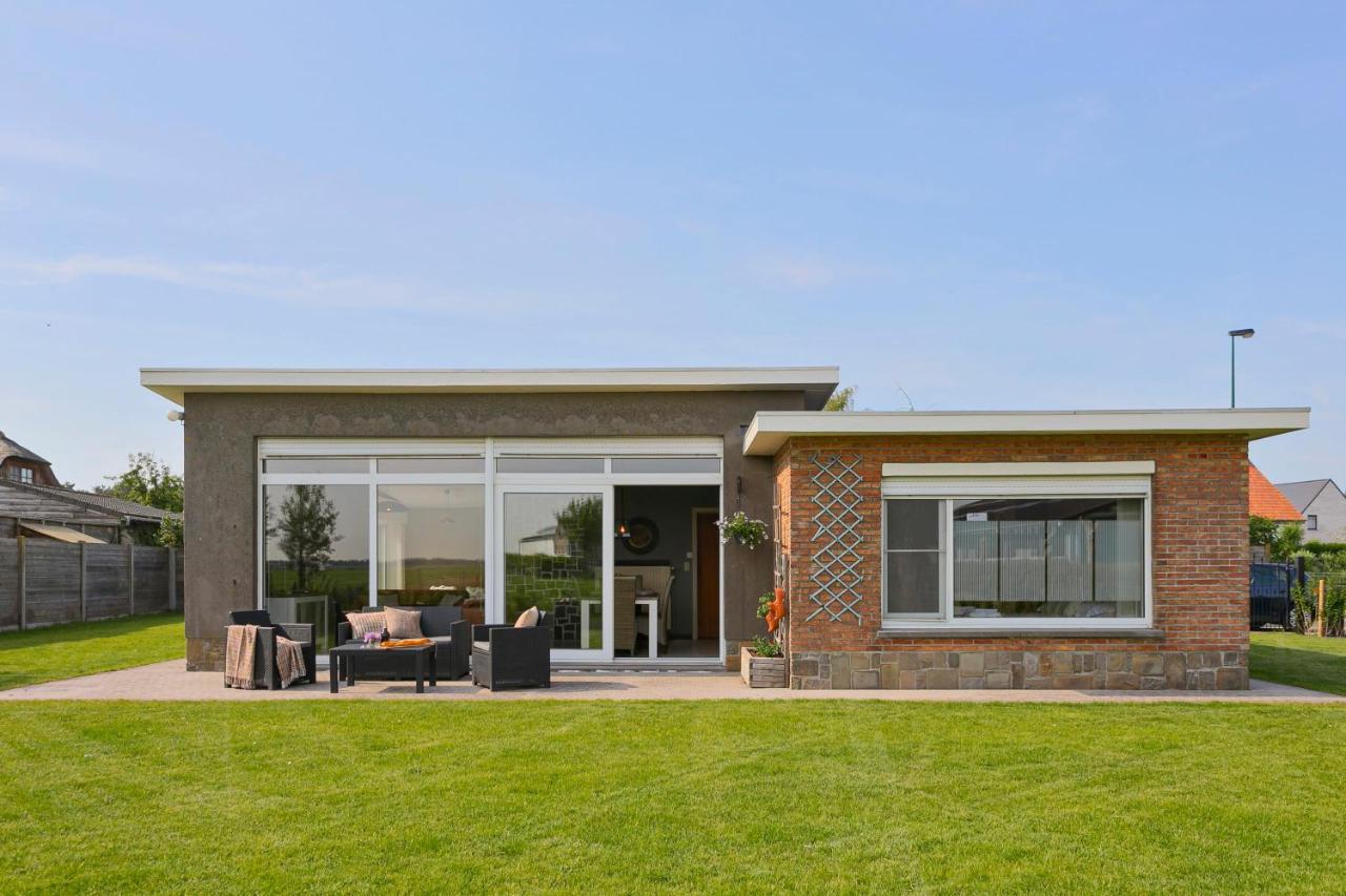 Villa Huswell - Bungalow With Garden At 5 Minutes From The Beach De Haan Exterior foto